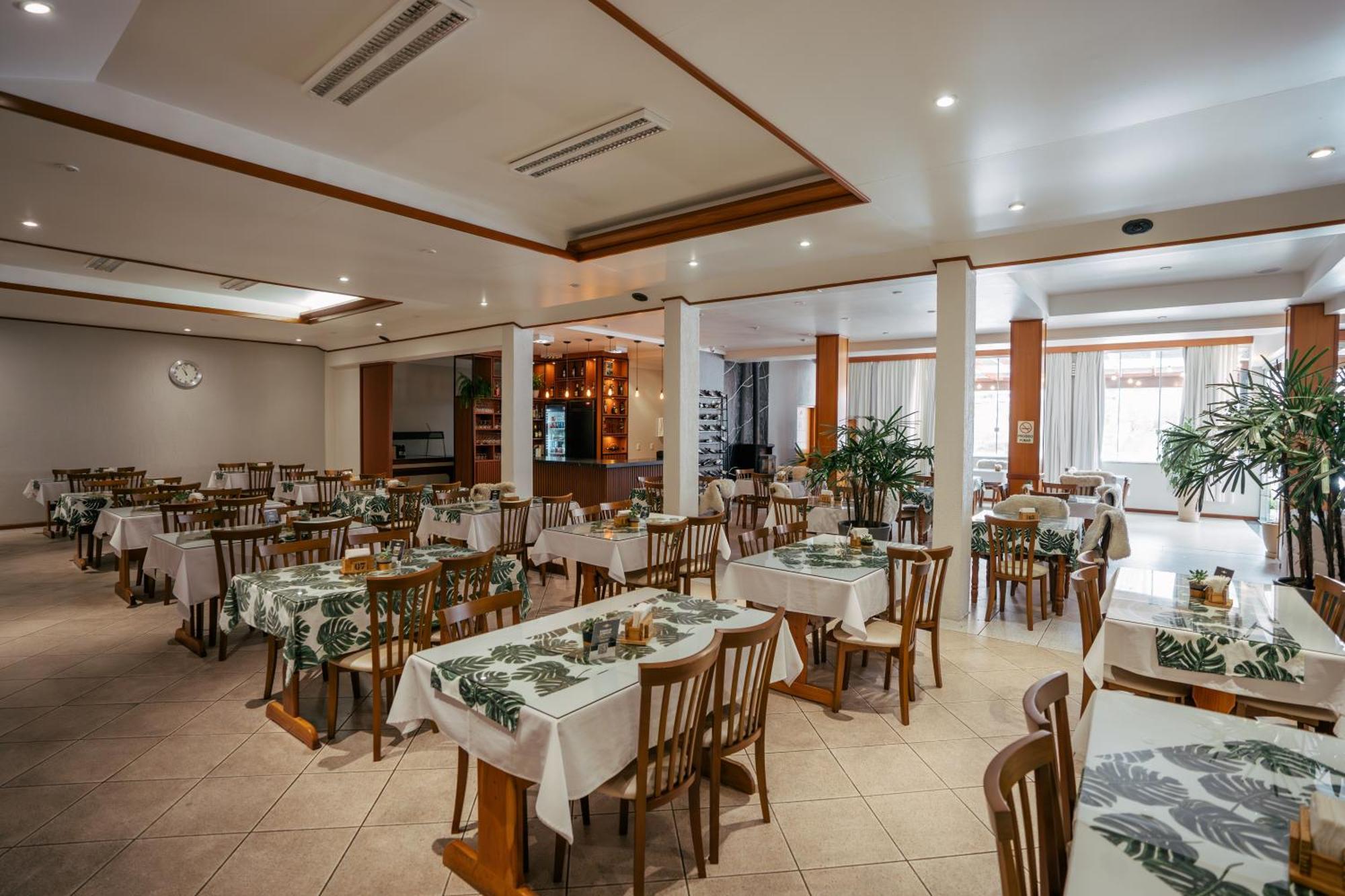 Hotel Prata Villaggio Nova Prata Eksteriør billede